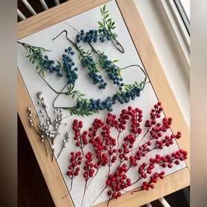 ✨2 for 10$✨ Decorative Red, Blue, and Silver Berry Stems Picks